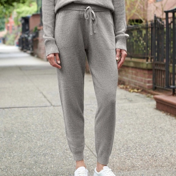 Cashmere Joggers
